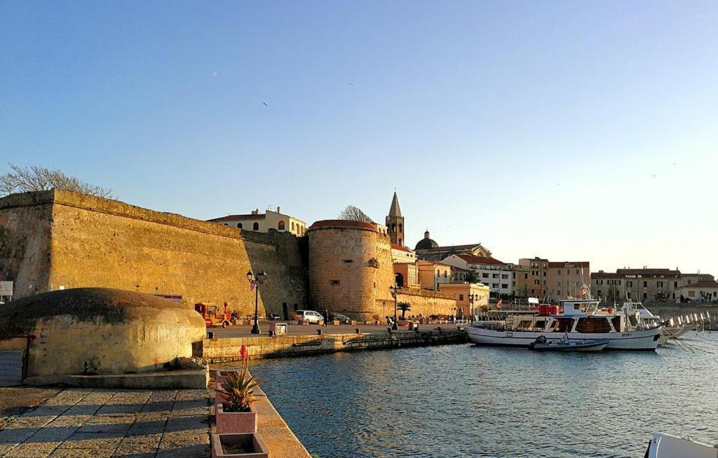 Al 32 Y 3 Bed & Breakfast Alghero Luaran gambar